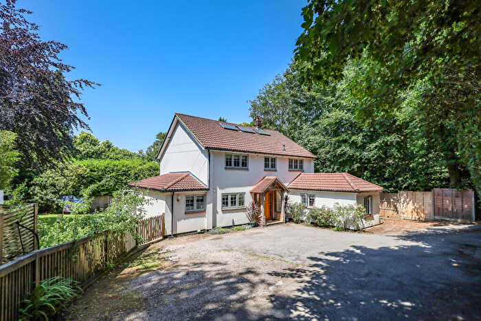 4 Bedroom Detached House For Sale In Plantation Road, Hill Brow, Liss, Hampshire, GU33