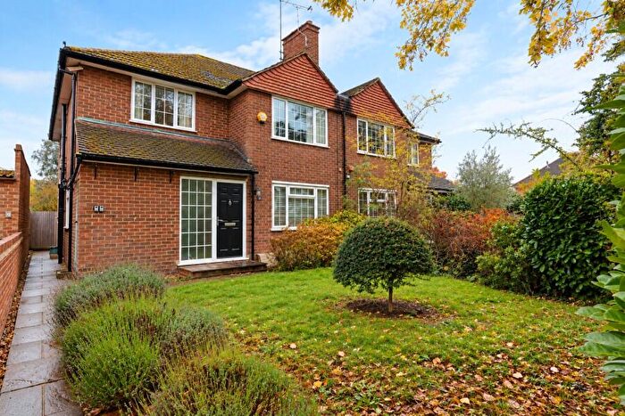 3 Bedroom Maisonette To Rent In Thames Ditton, Surrey, KT7