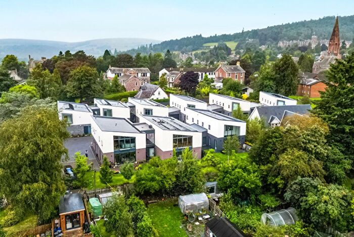 2 Bedroom Flat For Sale In Mcglashan Gardens, Crieff, PH7