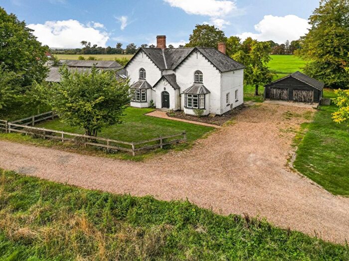 4 Bedroom Detached House For Sale In Town Street, Newton, Cambridge, CB22