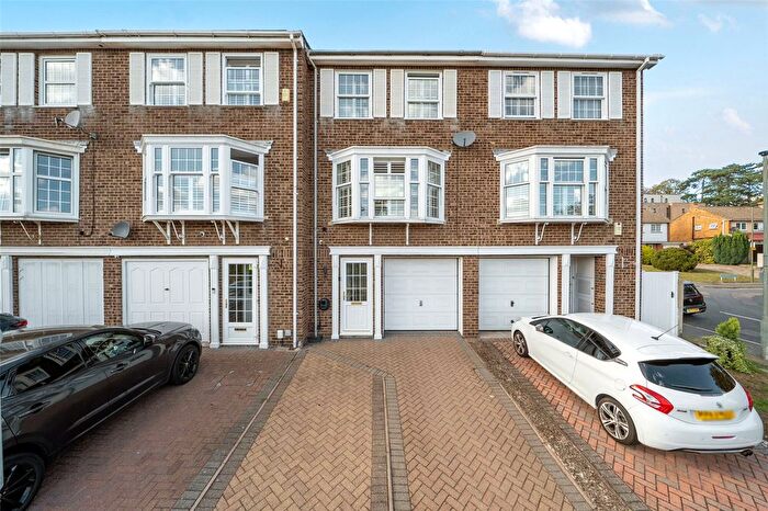 4 Bedroom Terraced House For Sale In Tubbenden Lane, Orpington, BR6
