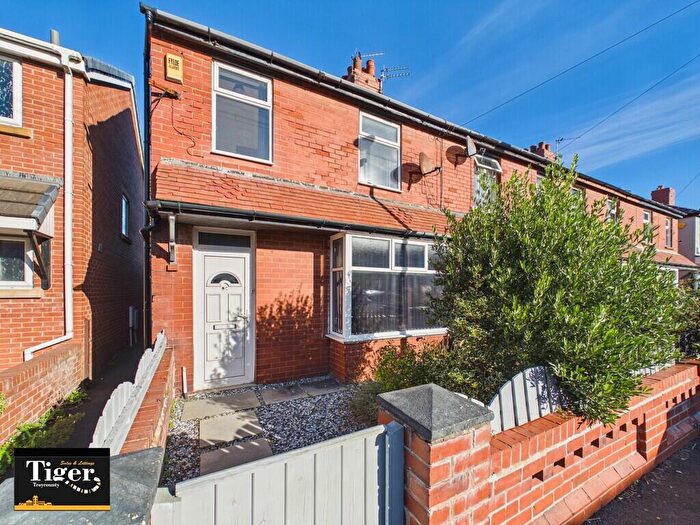 3 Bedroom End Of Terrace House To Rent In Harcourt Road, Blackpool, FY4