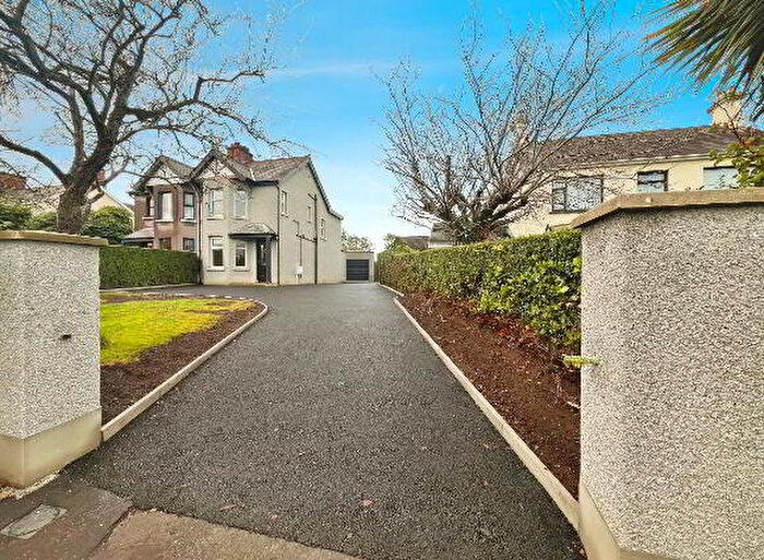 3 Bedroom Semi-Detached House To Rent In Hillsborough Road, Lisburn, BT28
