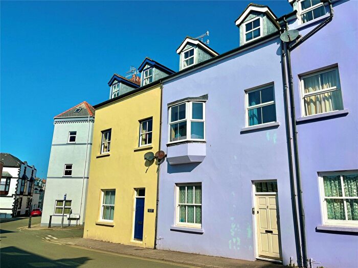 3 Bedroom Flat For Sale In Warren Street, Tenby, Pembrokeshire, SA70