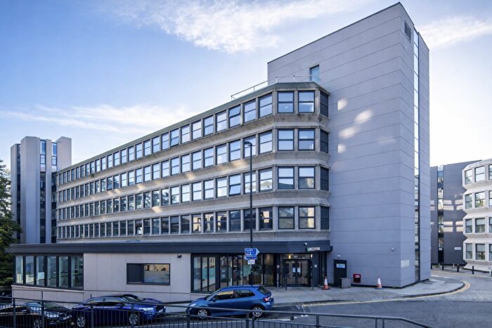 Studio To Rent In Tyne Bridge, NE1