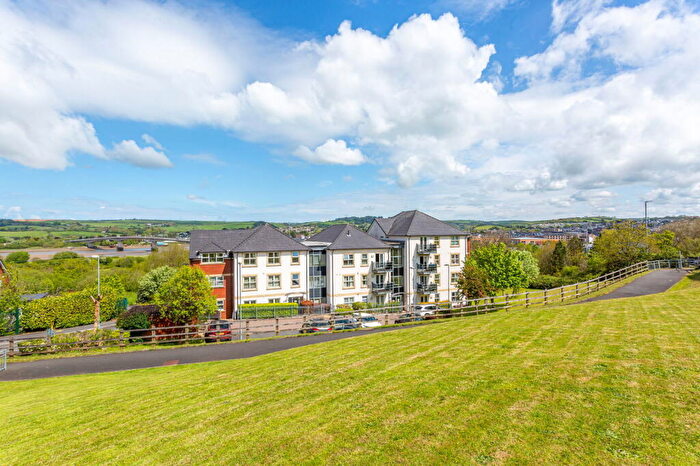2 Bedroom Flat For Sale In Cleave Point, Sticklepath, Barnstaple, North Devon, EX31