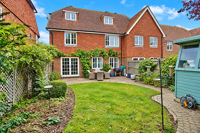 5 Bedroom Semi-Detached House For Sale In High Street, Tonbridge, TN12