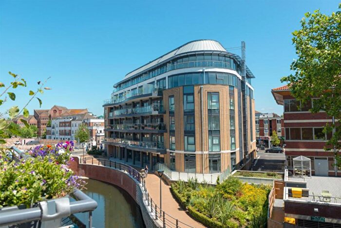 2 Bedroom Apartment For Sale In Maidenhead, SL6