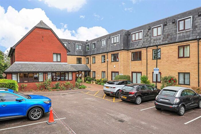 1 Bedroom Flat For Sale In Arbury Road, Cambridge, CB4