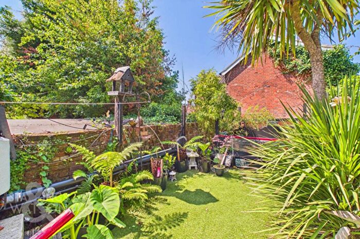 4 Bedroom End Of Terrace House For Sale In Upper Olland Street, Bungay, NR35