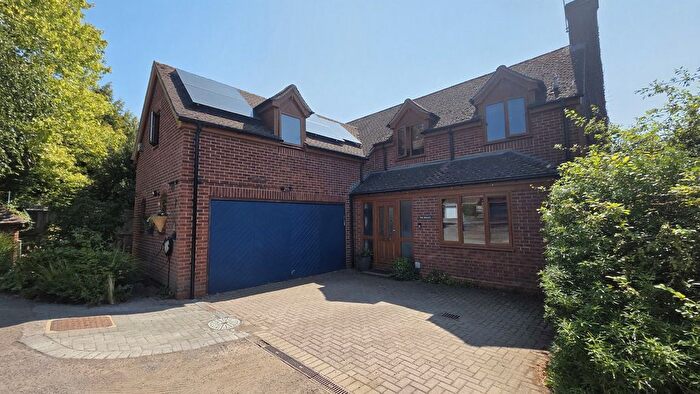 4 Bedroom Detached House For Sale In Coxs Lane, Napton, CV47
