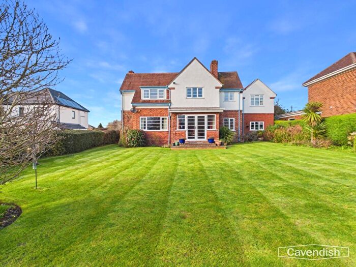 4 Bedroom House For Sale In Upton Lane, Upton, CH2