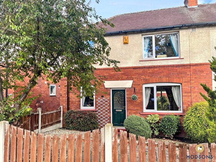 3 Bedroom Semi-Detached House To Rent In Milton Crescent, Wakefield, WF2