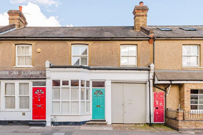 3 Bedroom Terraced House For Sale In Leavesden Road, Watford, WD24
