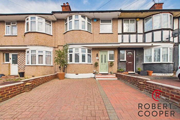 3 Bedroom Terraced House For Sale In Merlins Avenue, Harrow, HA2