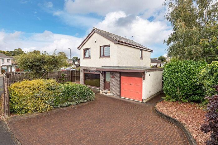 3 Bedroom Detached House For Sale In Avontoun Park, Linlithgow, EH49