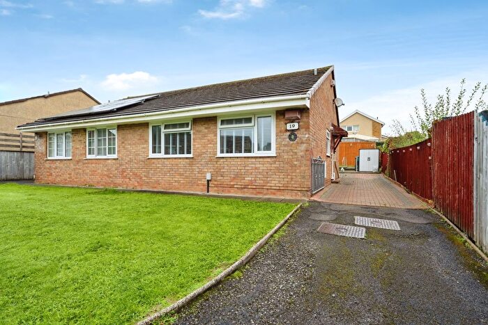 2 Bedroom Bungalow For Sale In Crud-Yr-Awel, Gorseinon, Swansea, SA4
