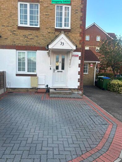 Studio To Rent In Canada Road, Erith, DA8