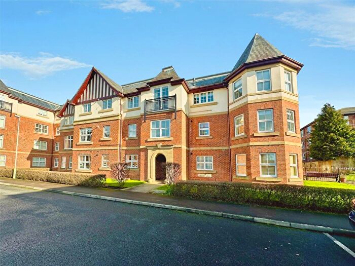 2 Bedroom Flat For Sale In Trinity Mews, Darlington, DL3
