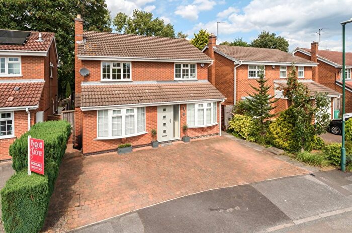 4 Bedroom Detached House For Sale In Far Rye, Wollaton, Nottingham, Nottinghamshire, NG8