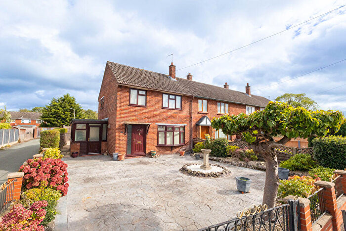3 Bedroom End Of Terrace House For Sale In Dymock Place, Wrexham, LL13