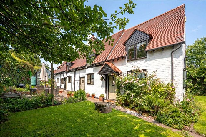 3 Bedroom Detached House For Sale In Station Road, Bishops Itchington, Southam, Warwickshire, CV47