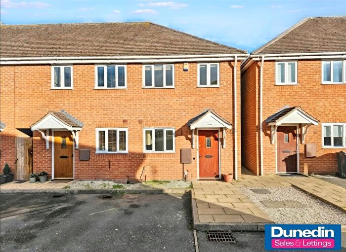 2 Bedroom End Of Terrace House For Sale In Rowberrie Close, Rednal, Birmingham, B45