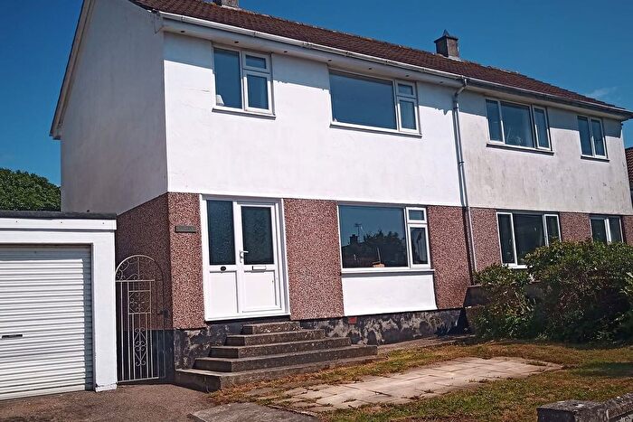 4 Bedroom Semi-Detached House For Sale In Lanherne Avenue, St Mawgan, TR8