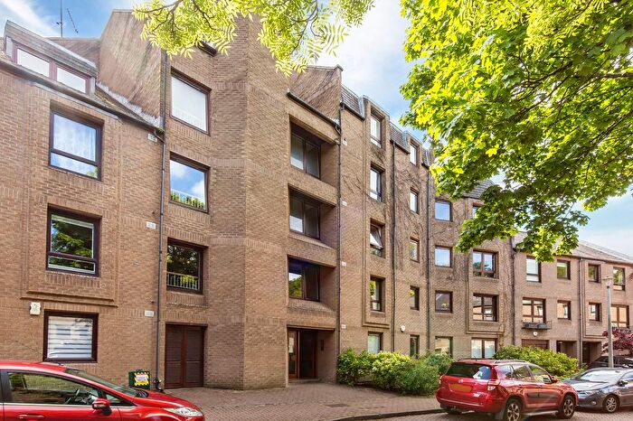 2 Bedroom Flat For Sale In Sunbury Place, Edinburgh, EH4