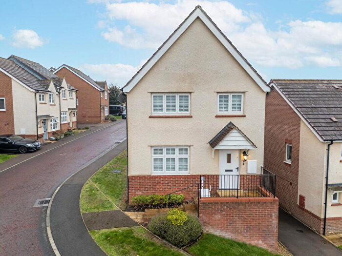 4 Bedroom Detached House For Sale In Adcock Road, Market Harborough, LE16