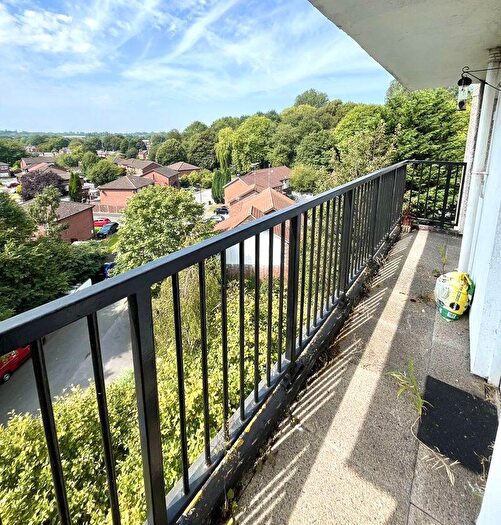 2 Bedroom Flat To Rent In Two Bedroom Apartment, Tilehurst Court, Salford, M7
