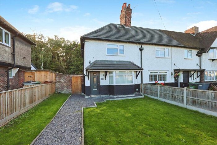 3 Bedroom End Of Terrace House For Sale In New Chester Road, Bromborough, CH62