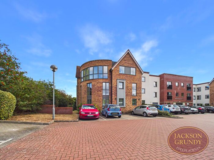 2 Bedroom Apartment For Sale In Wellingborough Road, Abington, NN3