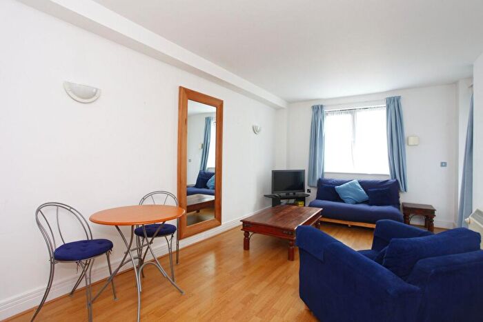 1 Bedroom Flat To Rent In Londinium Tower, , City, London, E1