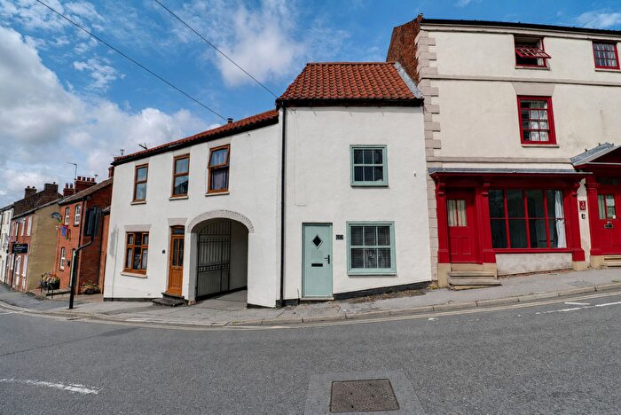 Property For Sale In Grimsby Road, Caistor, LN7