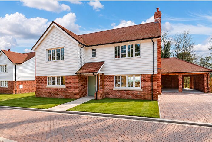 4 Bedroom Detached House For Sale In Badgers Close, The Hill, Ashford, TN27