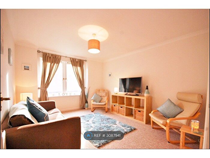 2 Bedroom Flat To Rent In Sunnybank Road, Aberdeen, AB24