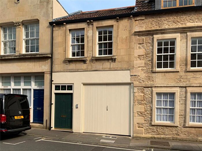 2 Bedroom Terraced House To Rent In Duke Street, Trowbridge, BA14