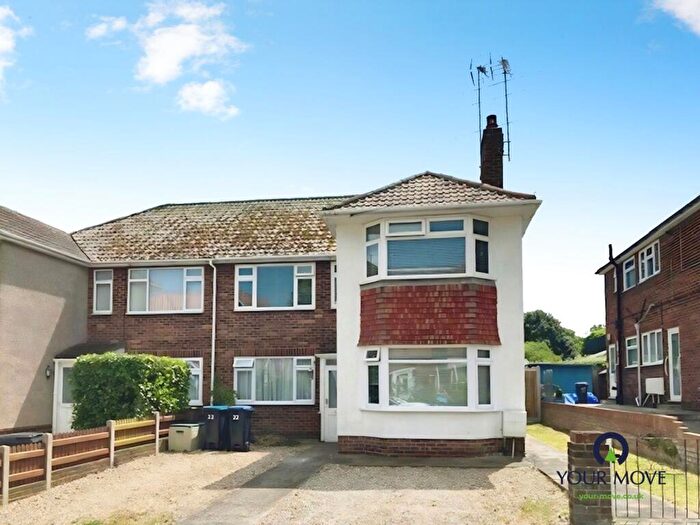 2 Bedroom Flat For Sale In West Cliff Road, Broadstairs, Kent, CT10