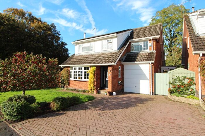 4 Bedroom Detached House For Sale In Shelley Drive, Lutterworth, LE17
