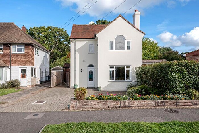 3 Bedroom Detached House For Sale In Tattenham Grove, Epsom, KT18