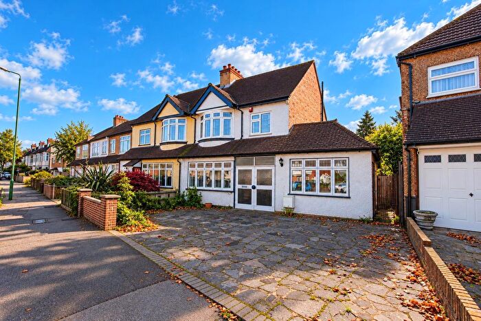 4 Bedroom Semi-Detached House For Sale In Westmead Road, Sutton, SM1