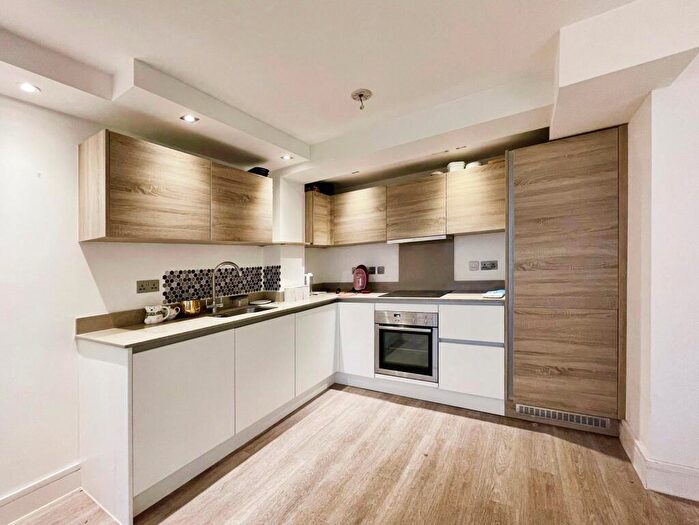 1 Bedroom Flat For Sale In Station Road, Premier House, HA8