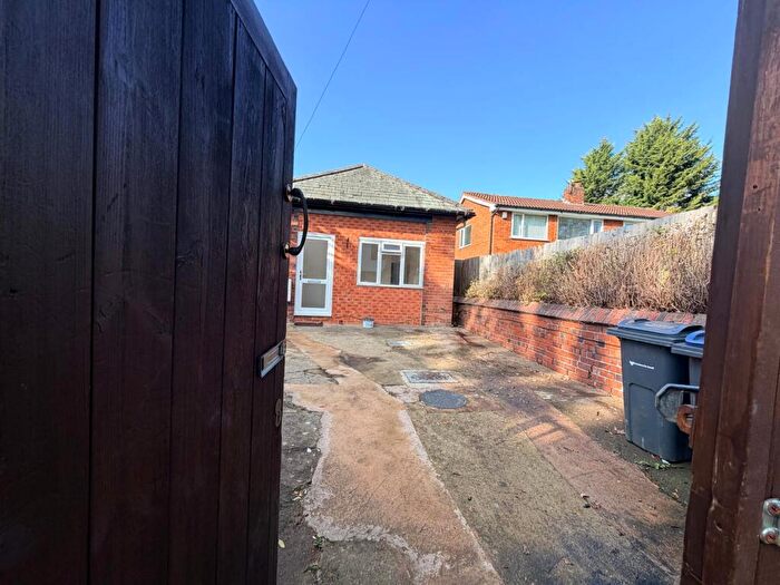 1 Bedroom Bungalow To Rent In Cottons Lane, B13