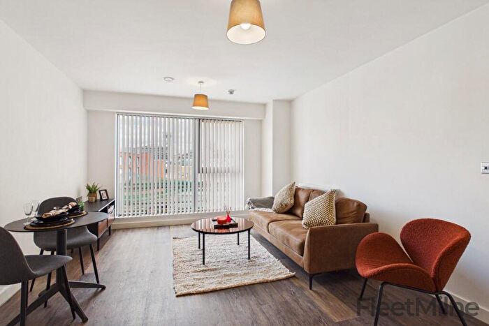 1 Bedroom Apartment To Rent In The Forum, Chinatown, B5