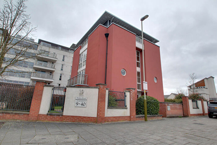 2 Bedroom Penthouse To Rent In Watkin Road, Leicester, LE2