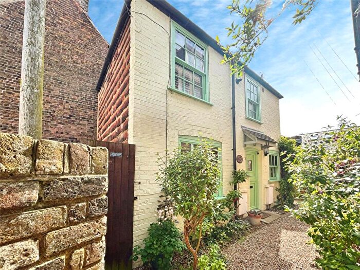 2 Bedroom Link Detached House To Rent In George Alley, Deal, Kent, CT14