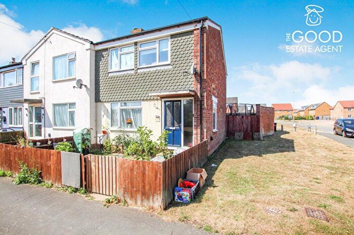 3 Bedroom End Of Terrace House For Sale In Mill Field, Sutton, CB6