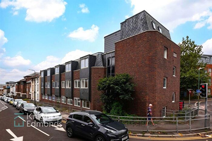 Apartment To Rent In Queen Anne Road, Coronet House, ME14