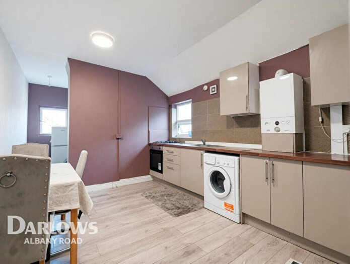 4 Bedroom Duplex To Rent In City Road, Cardiff, CF24